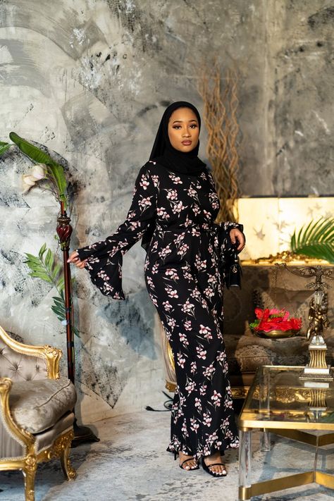 Hijabi Fashion Dress, Muslimah Fashion Outfits Dresses, Muslim Fashion Dress Gowns, Flare Dress Outfit Classy, Modest Graduation Dress, Afro Clothes, Materials Gown Style, Dresses Everyday, Modest Outfits Muslim