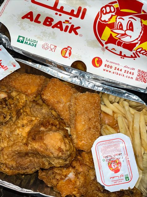 Al Baik Chicken, Albaik Chicken, Chicken Snap, Chicken Aesthetic, New Photo Download, Wow Video, Photo Download, Food Diary, Online Food