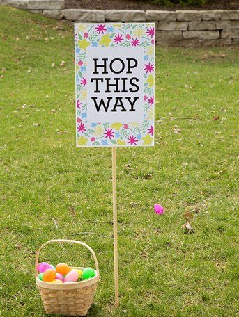 How to Organize an Easter Egg Hunt Egg Hunt Sign, Easter Egg Hunt Party, Egg Hunt Party, Easter Week, Easter Event, Easter Hunt, Easter Games, Easter Printables Free, Easy Easter Decorations