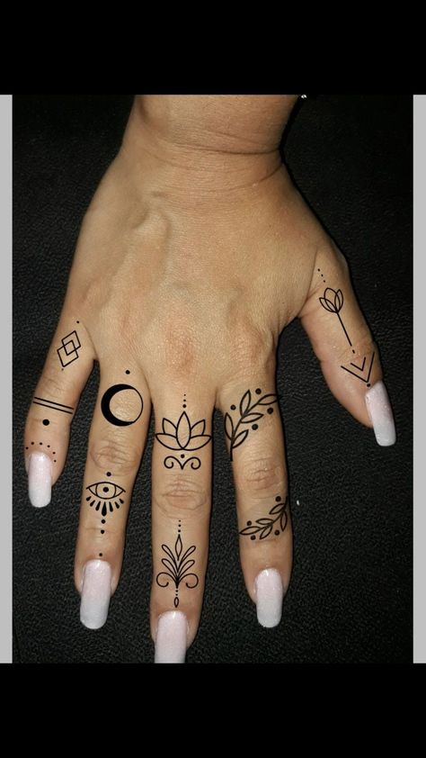 Ladies Finger Tattoos, Finger Mandala Tattoo, Mandala Finger Tattoo, Ladies Hand Tattoos, Spiritual Finger Tattoos, Female Finger Tattoos, Finger Tats For Women, Spiritual Hand Tattoos, Simple Finger Tattoo