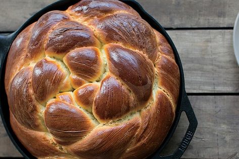 Challah Bread / Karen Mordechai Challah Bread Recipe, Skillet Mac And Cheese, Challah Bread Recipes, Rosh Hashanah Recipes, Chicken Cornbread, A Loaf Of Bread, Iron Skillet Recipes, Roasted Chicken Thighs, Cast Iron Skillet Recipes