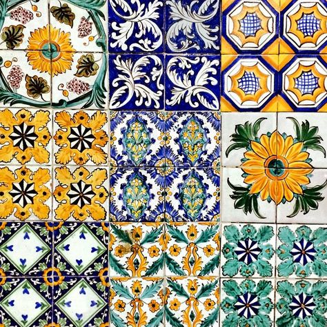 Moorish Design, Hand Painted Tile, Turkish Tiles, Greek Design, Engraving Illustration, Japon Illustration, Hand Painted Tiles, Pattern Library, Beautiful Decoration