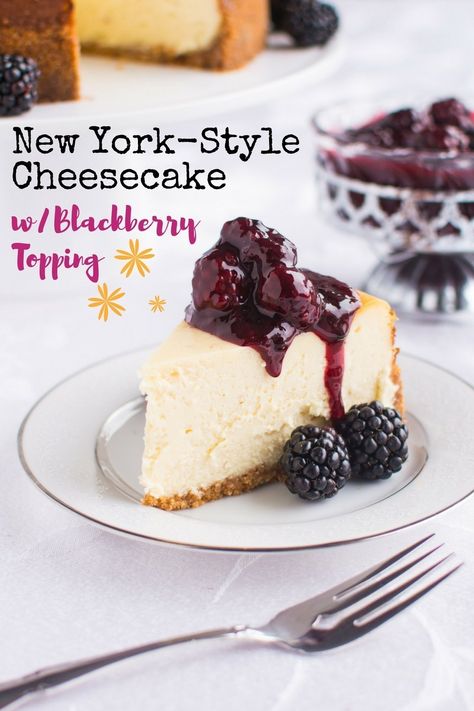 Cheesecake With Blackberry Topping, Toppings For Cheesecake, Blackberry Topping, Cheesecake New York Style, Cheesecake New York, Chocolate Chip Cake Recipe, Blackberry Cheesecake, New York Style Cheesecake, Cheesecake Toppings