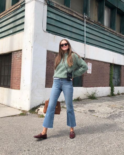 Valeria Lipovetsky on Instagram: “Off duty 👋🏻” Valeria Lipovetsky, Looks Vintage, Fall Winter Outfits, Outfits Casuales, Autumn Winter Fashion, Chic Outfits, Everyday Fashion, Trendy Outfits, Chic Style