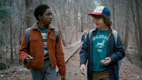 Netflix's Stranger Things season 3 is being planned already Dustin And Lucas, Stranger Things Lucas, Stranger Things Fashion, Stranger Things Monster, Lucas Stranger Things, Stranger Things Costume, Stranger Things Dustin, Stranger Things Season 3, Stranger Things Steve