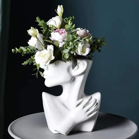 Statue Decor, Love Plants, Simple Portrait, Face Vase, Ceramic Succulent, Face Planters, Ceramic Flower Pots, Head Vase, Table Centers