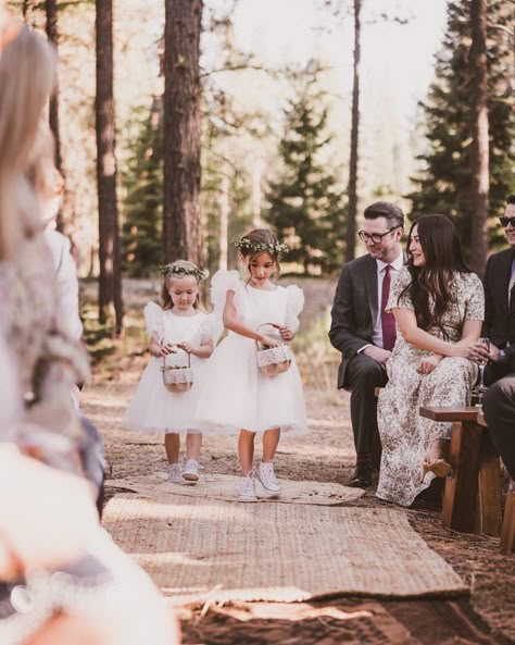 Flower girls wearing converse, flower crowns and flower girl dresses #wedding #flowergirldresses #weddinginspiration Dress With Converse, Girls Converse, Spring 2025, Flower Crowns, Bridesmaid Flowers, Wedding In The Woods, Walking Down The Aisle, Flower Girls, Girl Dresses