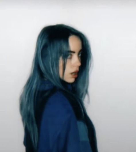 Billie Eilish Side Profile, Understood The Assignment, Hair Icon, Side Profile, Blue Hair, Billie Eilish, Pretty People, Beautiful People, Cool Girl