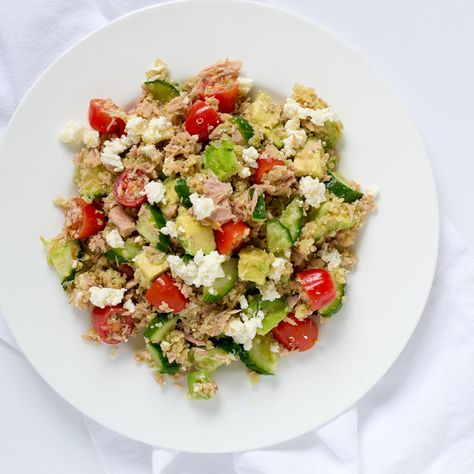 Tuna Quinoa, Quinoa Avocado Salad, Greek Turkey Burgers, Salad With Tomatoes, Quinoa Dishes, Meal Planning App, Avocado Tomato Salad, Tuna Avocado, Mint Salad