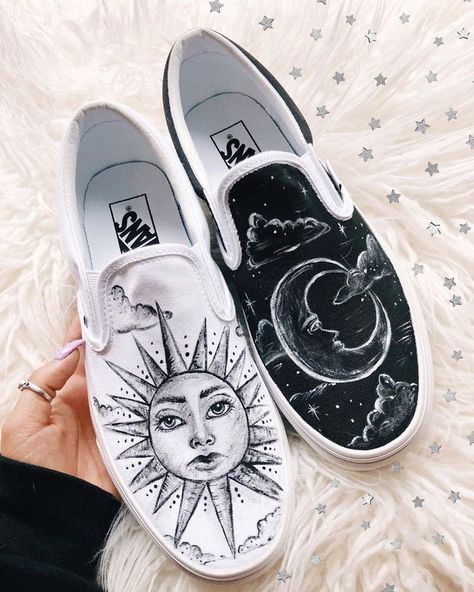 Canvas Shoes Diy, Vans Shoes Fashion, Custom Vans Shoes, Painted Shoes Diy, Painted Canvas Shoes, Custom Painted Shoes, Custom Shoes Diy, Diy Sneakers, Painted Sneakers