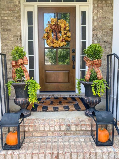 Fall Front Porch Ideas - Southern Hospitality Tips on adding ribbon to Eugenia topiaries. And a fun unusual way to decorate lanterns without candles! Eugenia Topiary, Porch Fall Decor, Fall Front Porch Ideas, Easy Fall Decor, Fall Front Porch Decor, Fall Tablescapes, Fall Front Porch, Home Porch, Front Porch Ideas