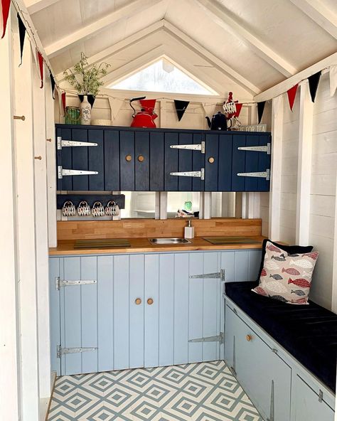 Beach Hut Shed Ideas, Beach Hut Shed, Beach Hut Interior, Hut Interior, Beach Hut Decor, Garden Room Interiors, Ski Decor, Beach Cabana, Surf Decor