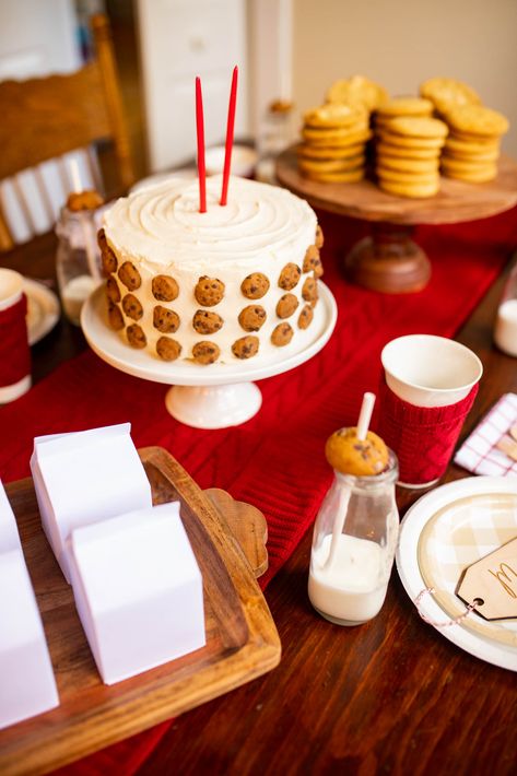 Cookies And Milk Party Ideas, Milk And Cookies Theme Party, Chocolate Chip Cookie Themed Birthday Party, Mouse A Cookie Birthday Party, Milk And Cookie Birthday Party, Cookie Themed Birthday Party, Cookies And Milk Birthday Party, Milk Birthday Party, Milk And Cookies First Birthday