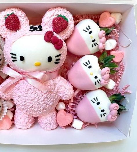 dove clarke 🕊 (@lovedoveclarke) / Twitter Hello Kitty Chocolate Mold, Smash Bear Chocolate, Breakable Bear Ideas, Hello Kitty Breakable Heart, Hello Kitty Chocolate Strawberries, Breakable Chocolate Bear, Valentines Treat Boxes Sweets, Hello Kitty Desserts, Hello Kitty Treats