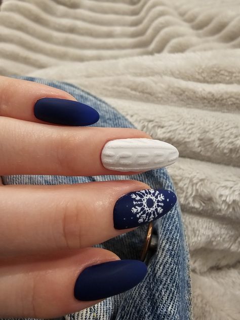 Winter navy blue 💙 and white sweater nails Winter Nails Navy Blue, Nail With Snowflake, Navy Blue Winter Nails, White Sweater Nails, Blue And White Sweater, Navy Nails, Sweater Nails, Snowflake Nails, Birthday Nails