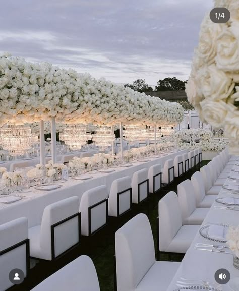 Minimal Wedding Decor, Elegant Color Palette, White Wedding Decorations, Dream Wedding Reception, Romantic Luxury, Wedding Reception Design, Party Video, Dream Wedding Decorations, Dream Wedding Venues