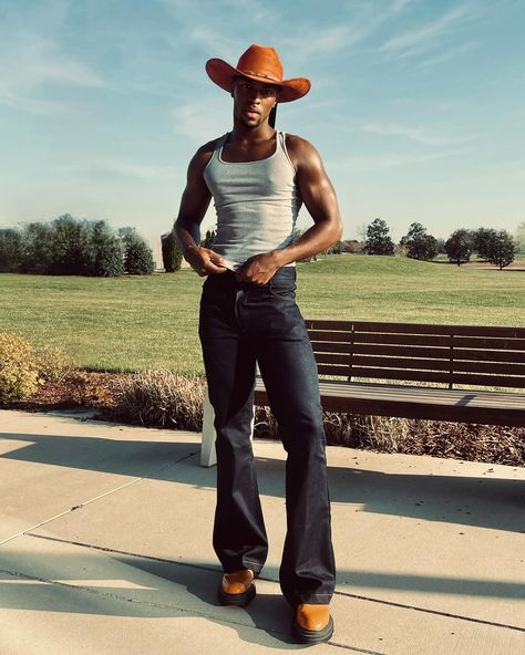 Brown Cowboy Boots Outfit, Cowboy Outfit For Men, Shot On Iphone, Boots Outfit Men, Cowboy Aesthetic, Black Cowboys, Brown Cowboy Boots, Special Place In My Heart, Cowboy Outfits