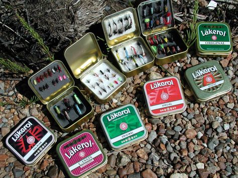 Tenkara Fishing, Tenkara Fly, Diy Fishing Lures, Fly Fishing Accessories, Fly Fishing Tips, Fly Fishing Gear, Fly Box, Fishing Kit, Fishing Diy