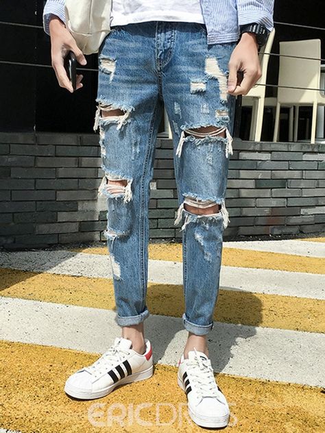 Black Ripped Jeans Outfit, Casual Ripped Jeans, Ripped Jeans For Men, Mens Fashion Summer Outfits, Mens Casual Jeans, Xavier Rudd, Mens Summer Fashion Beach, Mens Fashion Vintage, Ripped Jeans Outfit