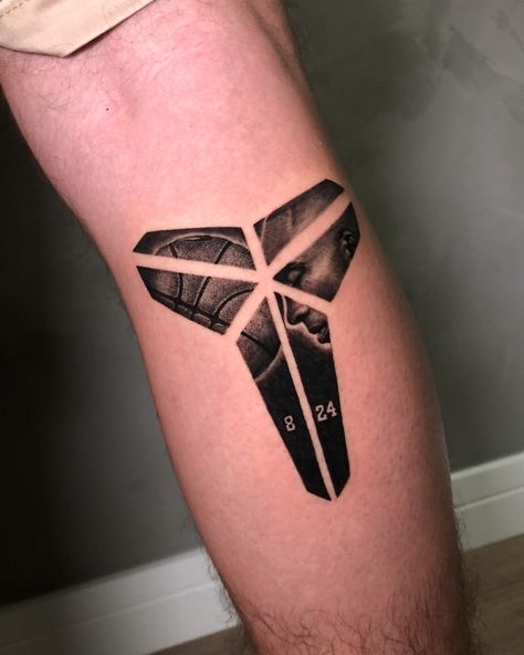 Knicks Tattoo Ideas, Kobe Bryant Inspired Tattoos, Kobe Tattoo Ideas For Men, Black Mamba Tattoo Kobe Bryant, Laker Tattoos, Kobe Bryant Logo Tattoo, Leg Tattoo Men Basketball, Nba Tattoo Ideas, Kobe Mamba Tattoo