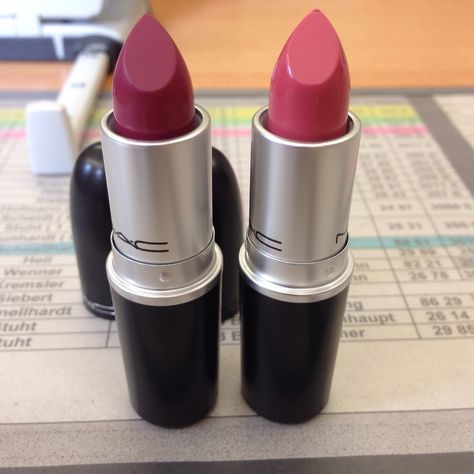 Mac Lipstick, captive and please me Mac Lipstick Shades, Tom Ford Makeup, Lipstick Kit, Makeup Accesories, Mac Lipstick, Lipstick Makeup, Body Makeup, Mac Makeup, Makeup Swatches