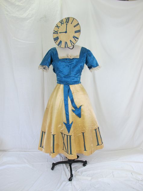 Antique Clock Costume Clock Costume, Clock Dress, Victorian Fancy Dress, Fancy Dress Ball, Vintage Halloween Costume, Costume Ball, Dapper Day, Theatre Costumes, Antique Clock