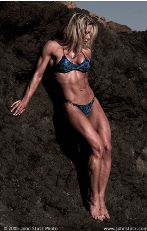 Monica Brant Women's Bodybuilding, Monica Brant, Female Strength, Fit Bodies, Healthy Inspiration, Workout Splits, Beautiful Angels, Mental Toughness, Fitness Women