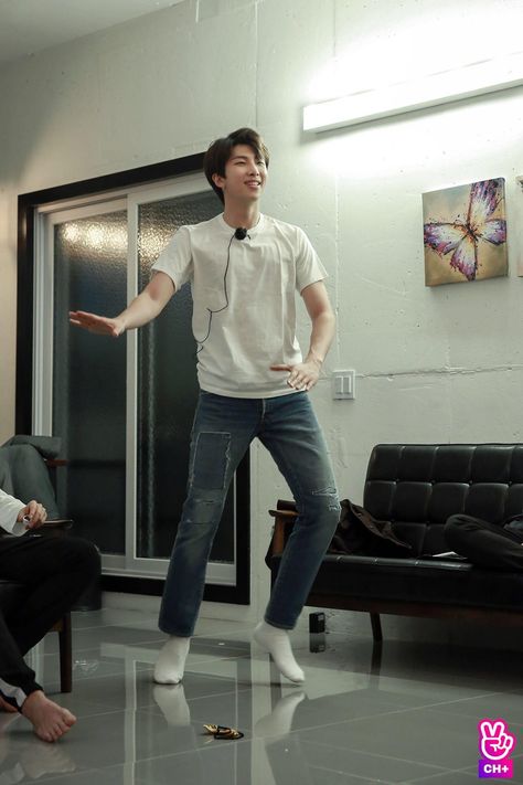 RUN BTS! 2018 - Epi.54 Behind the scene ★彡 #RM Kim Daily, Namjoon Pics, Bts Namjoon, Bts Rap Monster, Bts Rm, Run Bts, Just Dance, Rap Monster, Bts Bangtan Boy