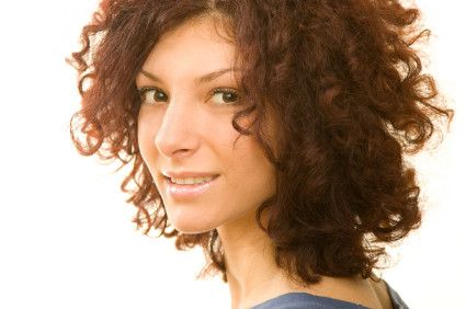 Medium Curly Bob, Medium Curly Haircuts, Brown Bob Hair, Medium Length Wavy Hair, Angled Bob Haircuts, Medium Length Curly Hair, Bob Haircut Curly, Medium Curly, Haircuts For Curly Hair