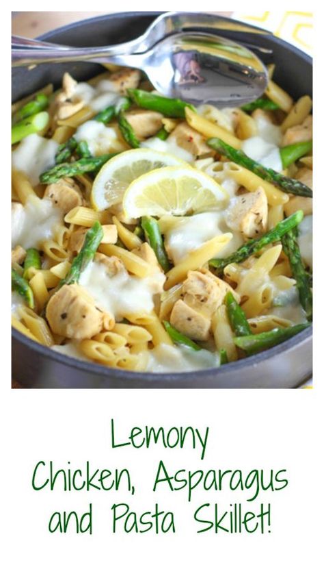 One Pan Lemon Chicken Pasta and Asparagus Skillet Chicken Pasta Skillet, Asparagus And Tomatoes, Chinese Garlic, Chicken Pesto Pasta, Pesto Pasta Recipe, Lemon Chicken Pasta, Pasta Skillet, Skillet Pasta, Pasta Casera