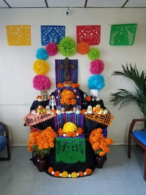 Day of the dead altar. Dia de los muertos. Catrina. Small. Cheap. Cute Altar. #dayofthedead #diadelosmuertos #halloweendecor #diy Day Of The Dead Altar, Day Of The Dead Diy, Dia De Los Muertos Decorations Ideas, Mexico Day Of The Dead, Mexican Celebrations, Day Of The Dead Party, All Souls Day, Día De Muertos, Mexican Party