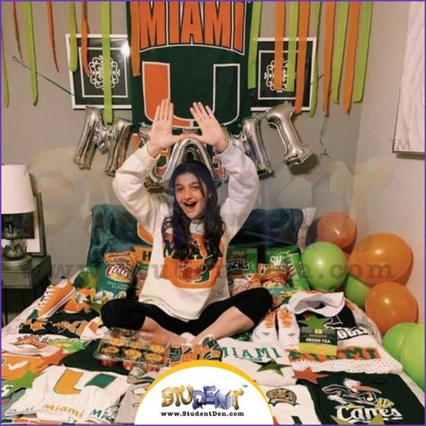 Bed Party for a College Decision: Yes, It’s Really a Thing - Student DenStudent Den Clemson Gameday Outfit, College Bed Party, Miami University Ohio, College Announcements, College Bed, College Decision, Graduation Party Photo Booth, College Bedroom Decor, Bed Party