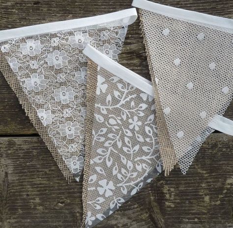 Wedding Bunting Ideas, Hessian Bunting, Lace Bunting, Wedding Shabby Chic, Bunting Wedding, Decoration Vitrine, Deco Champetre, Wedding Bunting, Venue Decorations