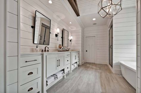 Welcoming craftsman style home with farmhouse touches in Arkansas Farmhouse Style Homes, Craftsman Bathroom, Bathrooms Luxury, Bathroom Dimensions, Finished Bathrooms, Craftsman Style Home, Craftsman Style Homes, Home Theater Rooms, House Supplies