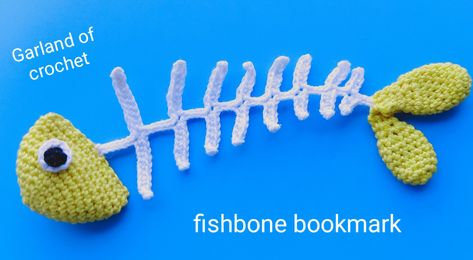 Fish Bone Crochet Pattern, Crochet Bookmark Video, Octopus Crochet Pattern Free, Learn Crochet Beginner, Octopus Crochet, Bookmark Crochet, Knitted Stuff, Crochet Cat Toys, Octopus Crochet Pattern