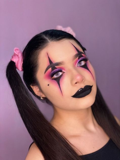 Glam Clown Makeup Halloween, Clown Glam Makeup, Pink And Black Clown Makeup, Pink And Blue Clown Makeup, Clown Makeup Purple, Girls Clown Makeup, Clown Eyeshadow, Womens Clown Makeup, Jester Makeup Female