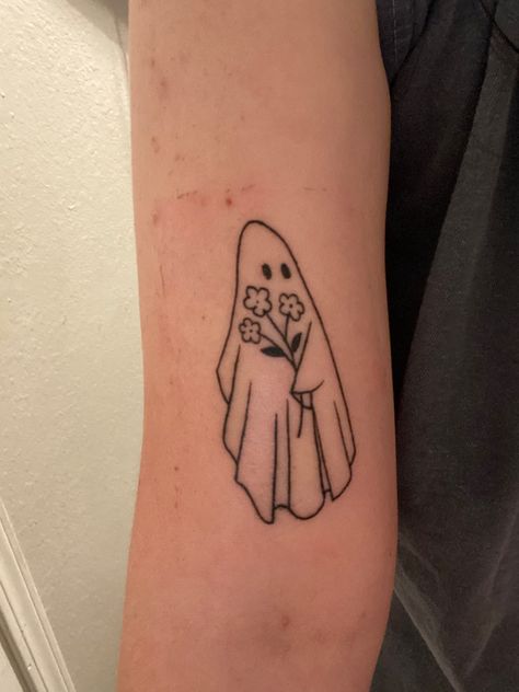 ghost, flowers, tattoo, arm tattoo, bicep tattoo, ghost holding flowers tattoo, ghost with flowers tattoo Ghost With Flowers Tattoo, Ghost Holding Flowers Tattoo, Holding Flowers Tattoo, Ghost Holding Flowers, Ghost With Flowers, Ghost Tattoo, Sheet Ghost, Flowers Tattoo, Holding Flowers