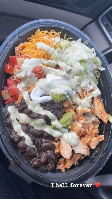 Taco Bell Bowl, Taco Bell Power Bowl, Stuffed Peppers Beef, Plant Based Soups, Chia Seed Recipes Pudding, Free Keto Meal Plan, Power Bowl, Power Bowls, Keto Taco