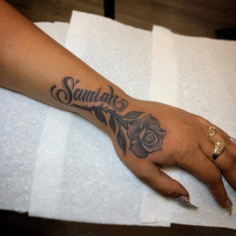 Small Tattoos Daughter, Name Tattoos For Girlfriend, Word Sleeve Tattoos For Women, Tattoo With Moms Name, Forearm Name Tattoo Women, Tattoo Loved One Died, Arm Hand Tattoo Women, Woman Hand Tattoo Ideas, Name Tattoos For Women Forearm