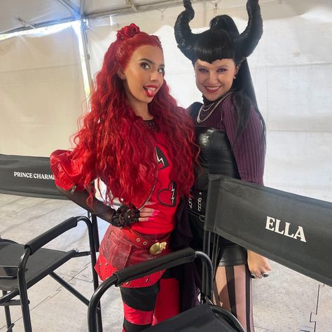 Disney Lovers! • Instagram Maleficent And Hades Descendants 4, Young Maleficent, Descendants Dolls, Disney Descendants Dolls, Friends Actors, Descendants Pictures, Joshua Colley, Kylie Cantrall, Descendants 4