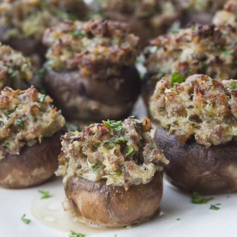 Jalapeno Recipes Appetizers, Friendsgiving Recipes Appetizers, Pilsbury Recipes, Barefoot Contessa Recipes, Sausage Stuffed Mushrooms, Mushroom Caps, Pastas Recipes, Ina Garten Recipes, Stuffed Mushroom