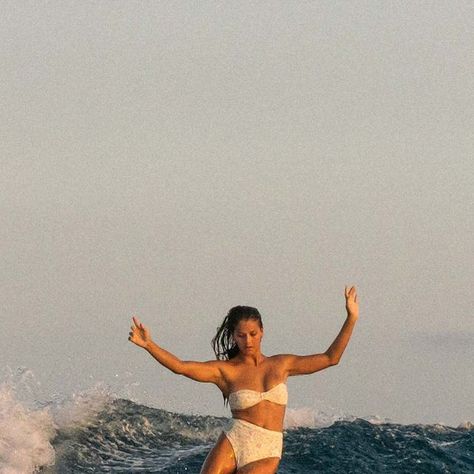 BILLABONG WOMENS on Instagram: "Cruising in WA with @josie_prendergast" Josie Prendergast, Sunny Aesthetic, Surfer Aesthetic, Film Ideas, Surf Photography, Surfing Photography, Surf Life, Billabong Women, Endless Summer