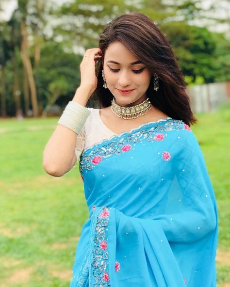 Beautiful Bangladesh Saree Model Bangladesh Saree, Bangladesh Girl, Saree Model, Beautiful Bangladesh, Girly M, Wallpaper Photos, Saree Models, Iphone Wallpaper Photos, Nature Girl