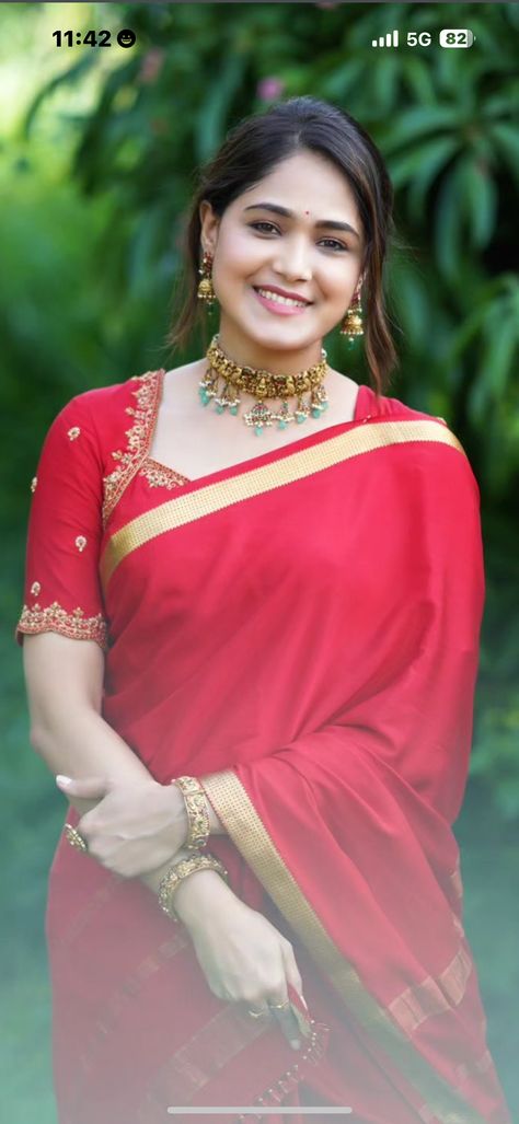 Temple Border Silk Saree Blouse Designs, Mysore Saree Blouse Designs, Blouse Back Neck Designs For Silk Sarees, Kanchi Blouse Designs, Silk Saree Blouse Designs Work, Mysore Silk Saree Blouse Designs Latest, Blouse Designs Work Simple, Blue Silk Saree Blouse Designs, Maroon Colour Blouse Design