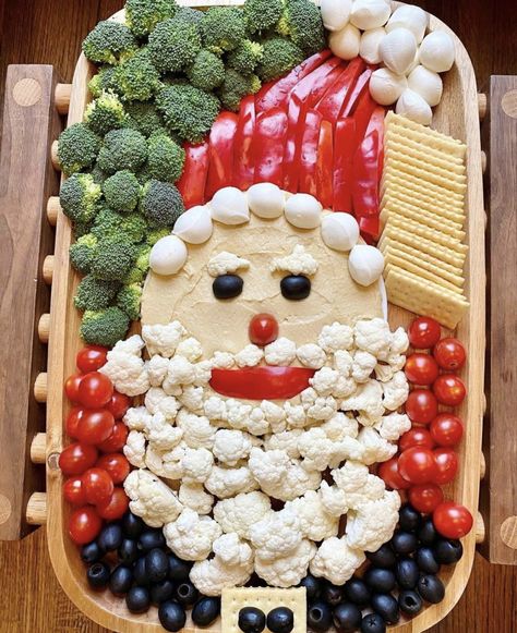 Santa platter made from vegetables