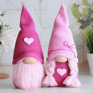 Valentines gnome Love gnome Gnome with heart Valentine's | Etsy Pink Gnomes, Christmas Decorations Sewing, Love Gnome, Girl Gnome, Lavender Gifts, Gnomes Diy, Gnome Gift, Diy Gnomes, Christmas Card Crafts