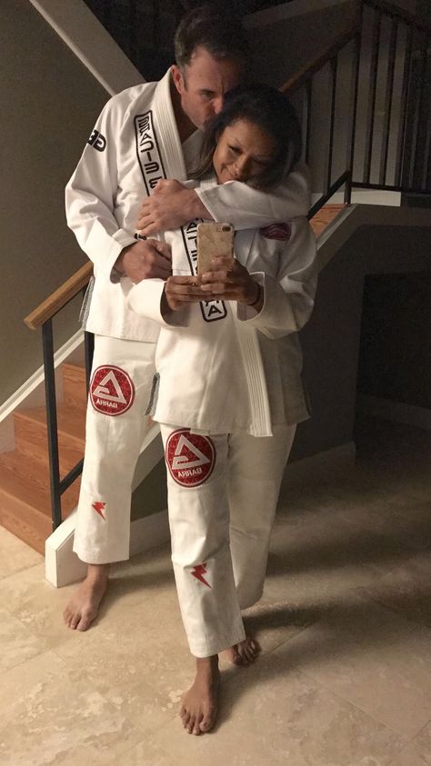 BJJ couple, train together, stay together, BJJ lifestyle, Gracie Barra Bjj Couple Goals, Jiu Jitsu Wedding, Jiu Jitsu Couple, Bjj Quotes, Gracie Barra, Boyfriend Aesthetic, Miguel Diaz, Martial Arts Girl, Sports Romance