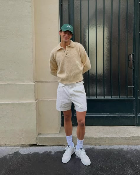 I wanna wear shorts again Granola Boy, Casual Mens Outfits, Aesthetic Winter Outfits, Aesthetics Photography, Outfit Shorts, Mens Fashion Style, Green Tone, Boys Style, Work Fits