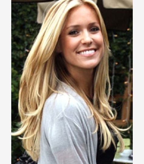 Beautiful long hair cut with lots of layers, face framing, and long side bangs. Long Layered Haircuts Straight, Black Hair Hairstyles, Straight Hair Cuts, Long Layered Haircuts, Kristin Cavallari, Bohol, Long Blonde, Jane Fonda, Haircuts For Long Hair