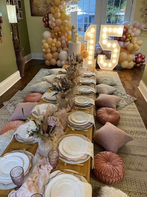 Boho Style Birthday Party, Boho Chic Quinceanera Theme, Sweet 16 Boho Party Ideas, 15 Year Girl Birthday Party Ideas, Sweet Sixteen Party Ideas Themes, Boho Bday Party Ideas, Boho Quinceanera Theme, Boho Sweet 16 Ideas, Boho Birthday Party Decorations